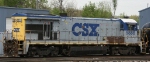 CSX 5886 shows off its battered paint